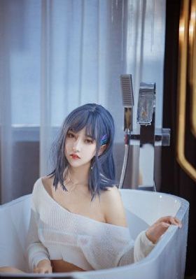 秘书办公室摸她奶呻吟电影_1080免费全集观看