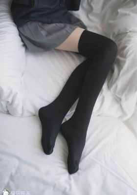 不扣钮的女孩完整版_高清电影完整版