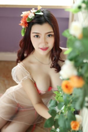 阿姨韩国_720高清视频播放