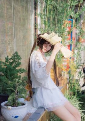 多个美女圣水调教vk_国产剧全集免费播放
